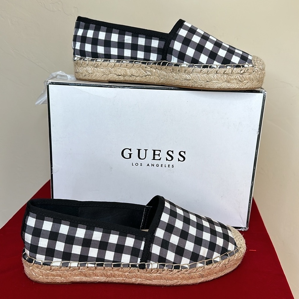 NEW Guess Slip On Padded Insole Loafers black white gingham Sz 9